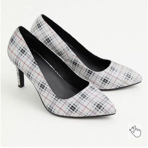 NWOT Torrid Size 8(WW) Black & White Plaid Pointed Toe Pump (Woman’s Shoe)